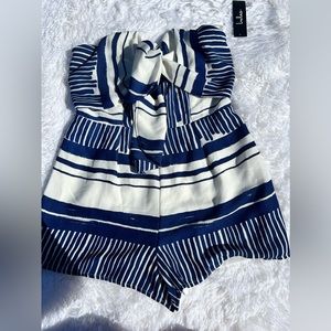 New with tags lulus romper with bow on front